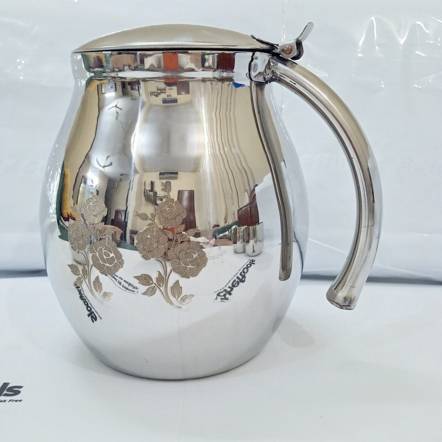 Modern Stainless Steel Jug with Laser Crafting