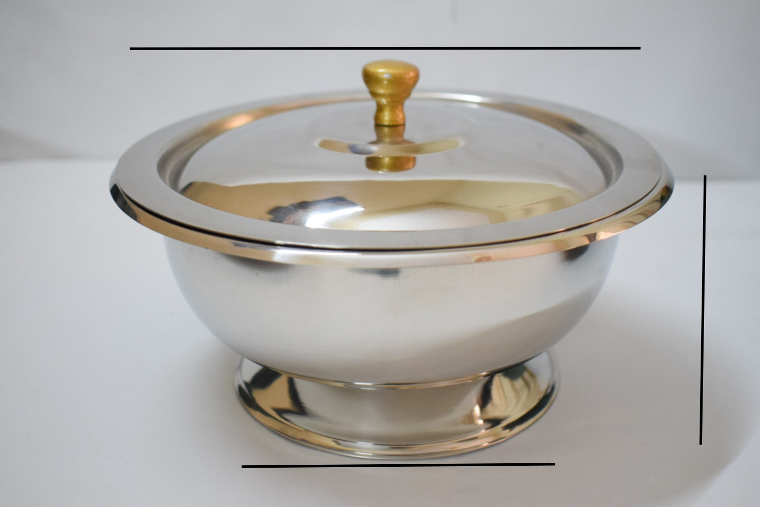Salan Saver stainless steel serving bowl with measurement guide lines