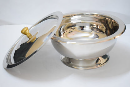 Salan Saver stainless steel serving bowl with lid front facing